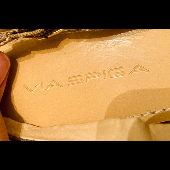 VIA SPIGA Crinkled Gold Leather Wedge Slingbacks - Picture 12 of 12